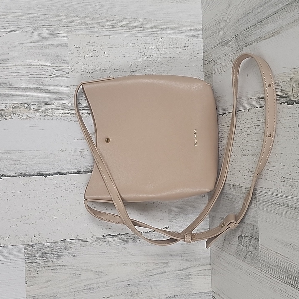 Samara tan faux leather small crossbody purse bag adjustable strap open design